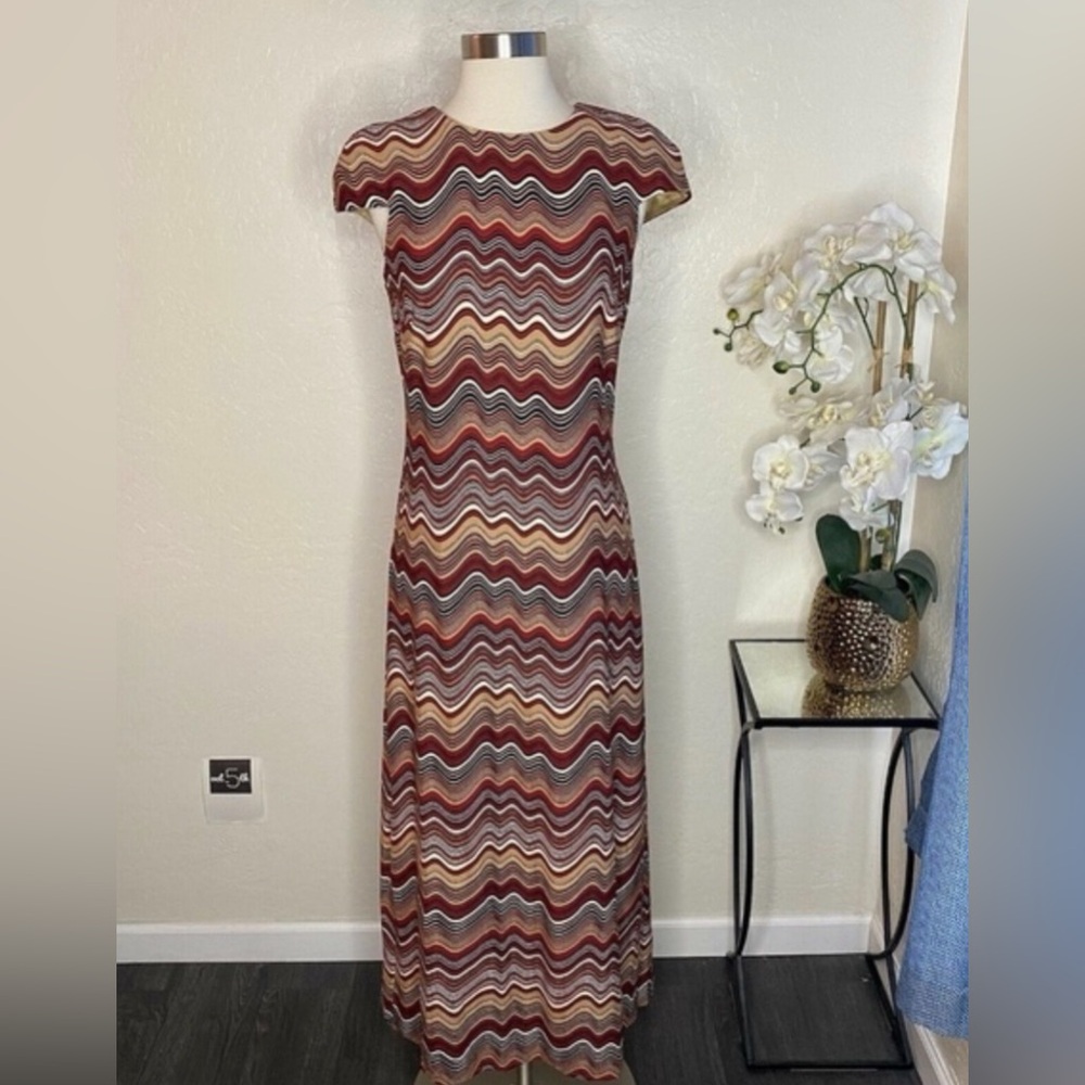 David Meister Chic Wave Pattern Maxi Dress sz 8 red tan black long cap sleeve